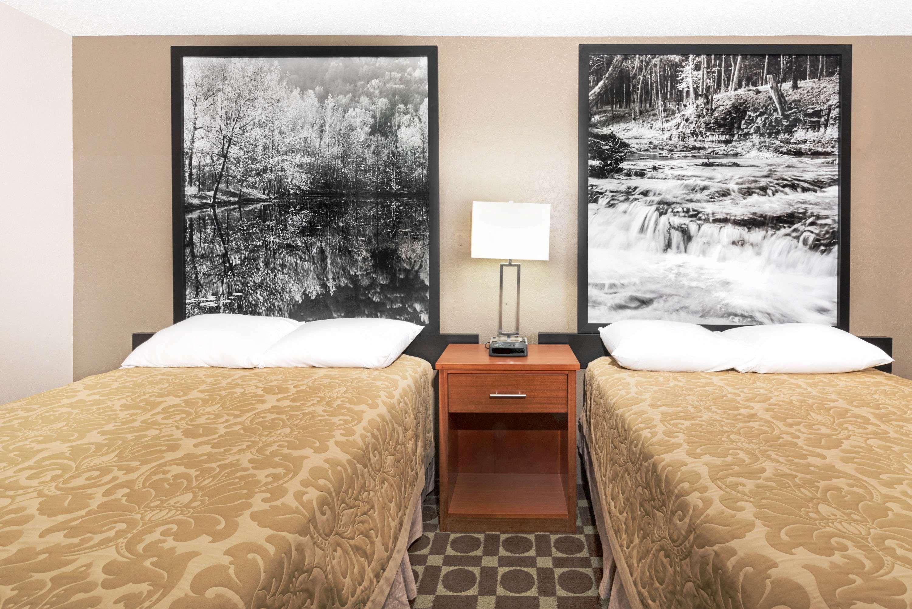 Super 8 By Wyndham Miles City Εξωτερικό φωτογραφία
