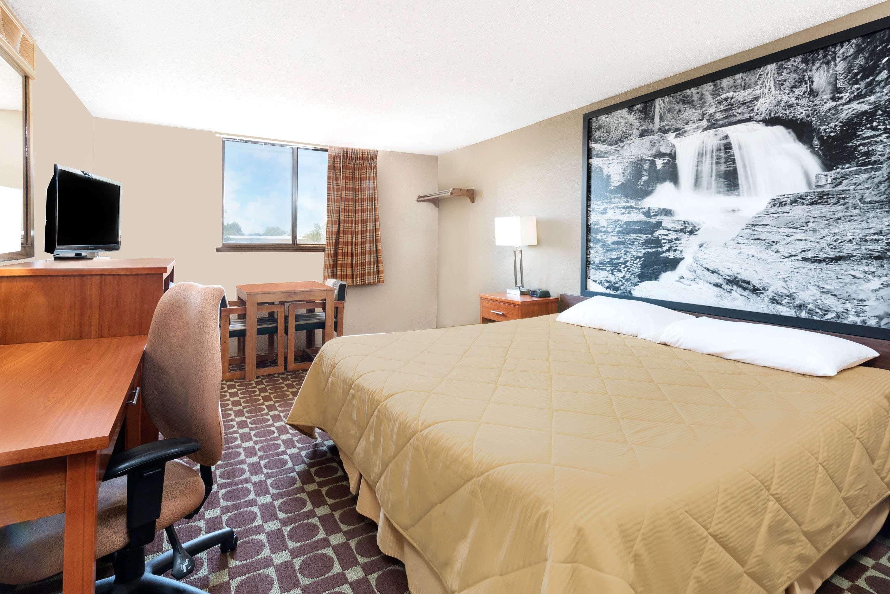 Super 8 By Wyndham Miles City Εξωτερικό φωτογραφία