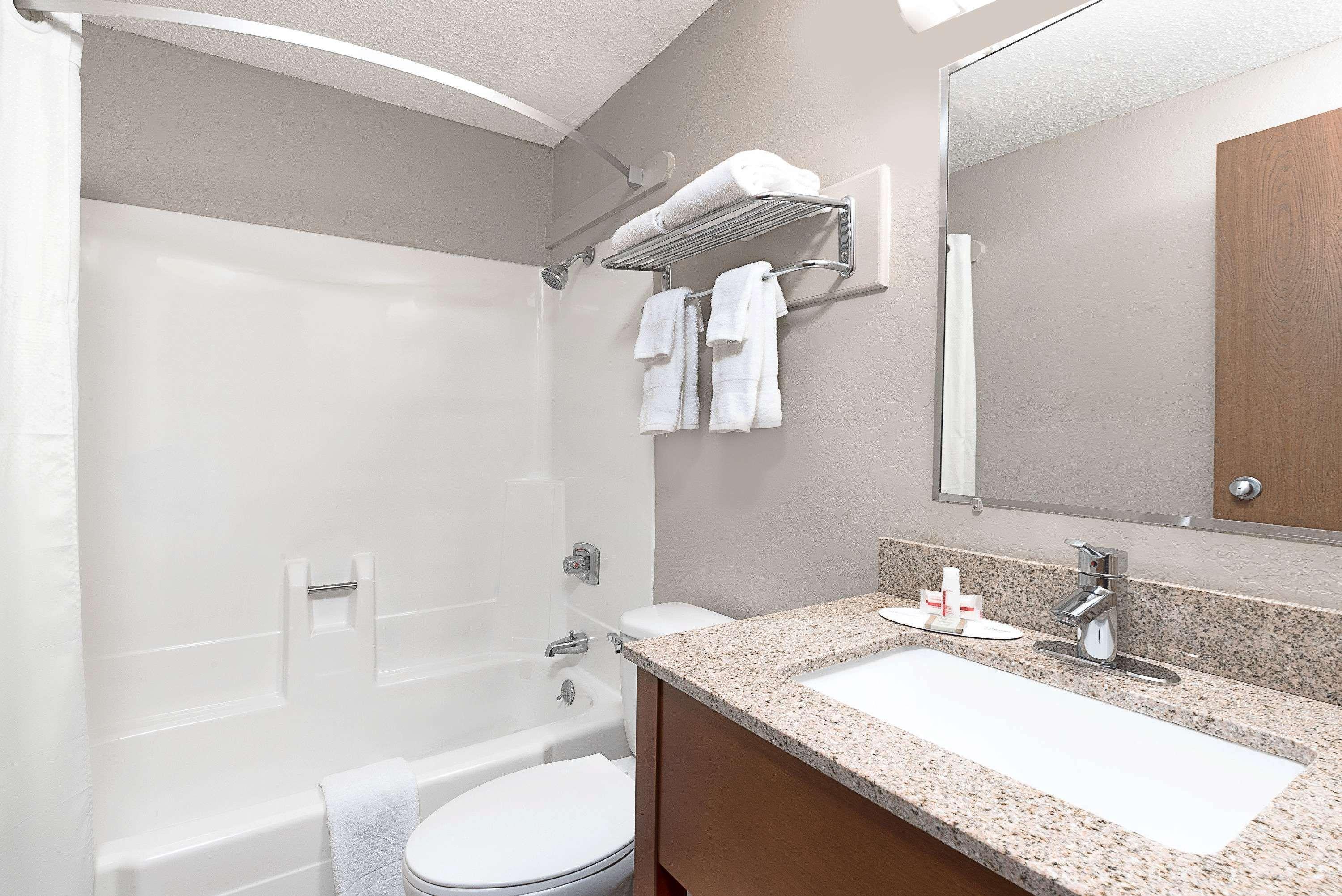 Super 8 By Wyndham Miles City Εξωτερικό φωτογραφία