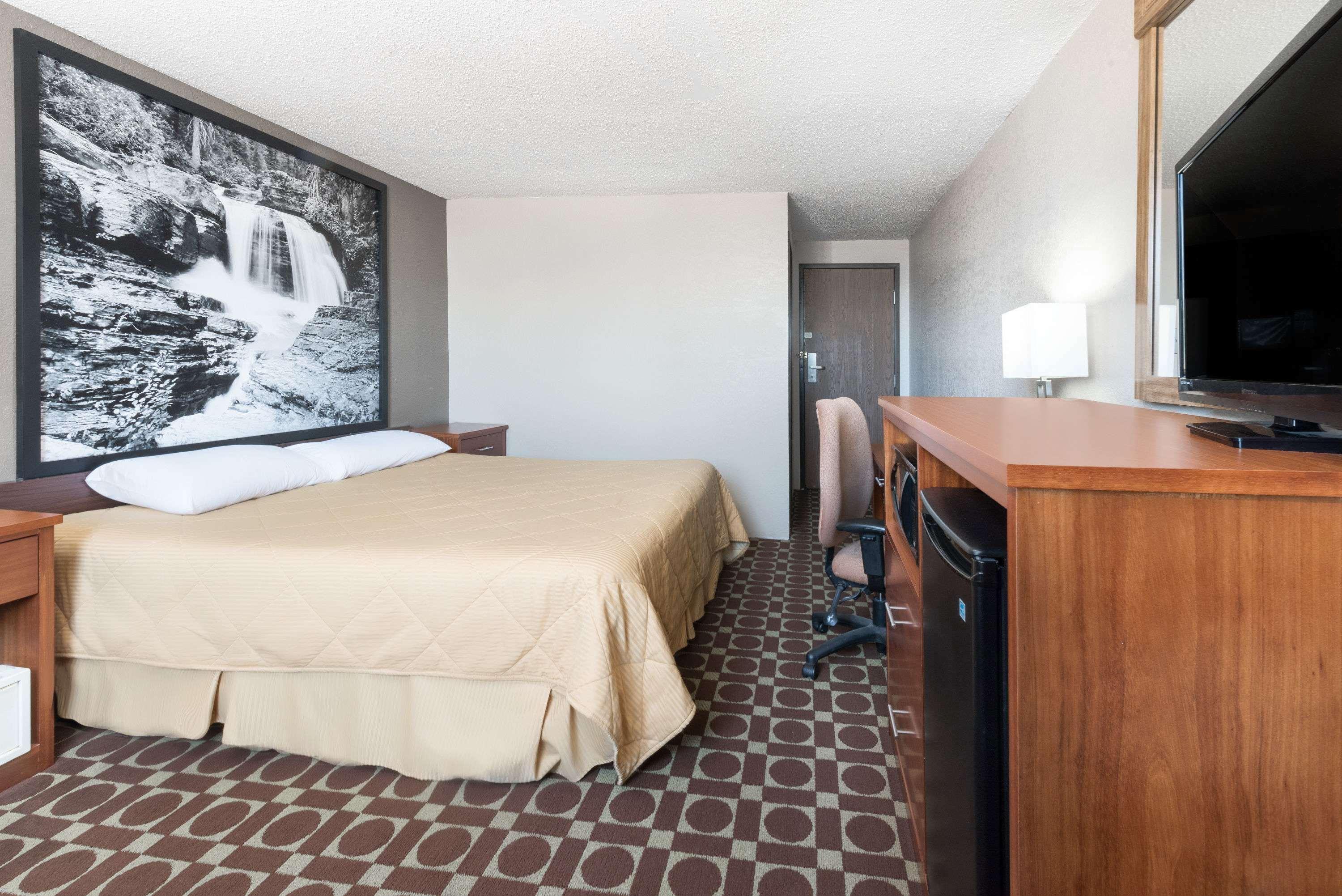 Super 8 By Wyndham Miles City Εξωτερικό φωτογραφία