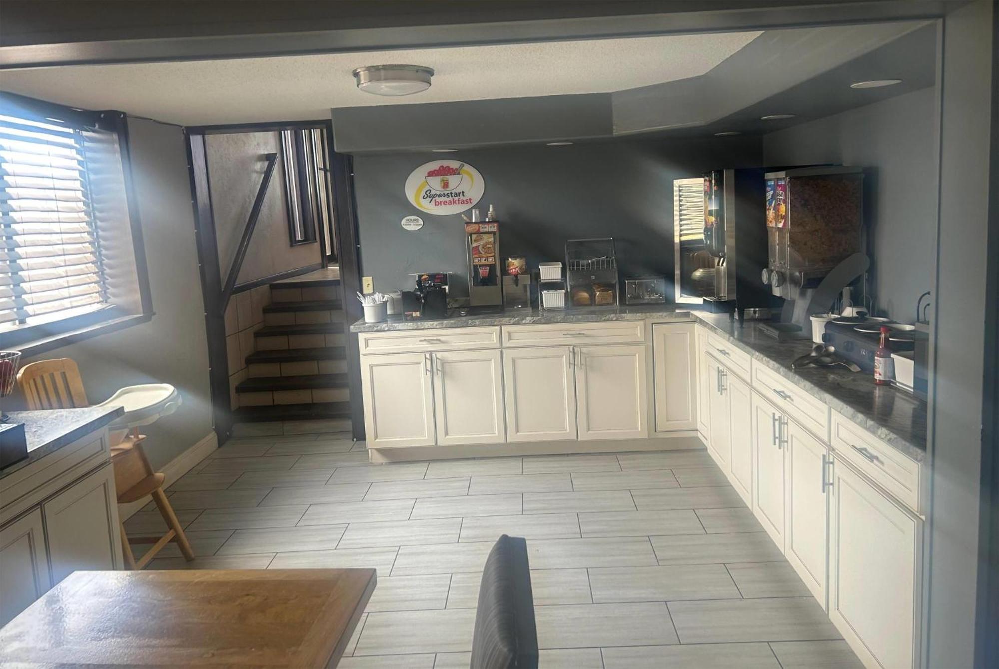 Super 8 By Wyndham Miles City Εξωτερικό φωτογραφία