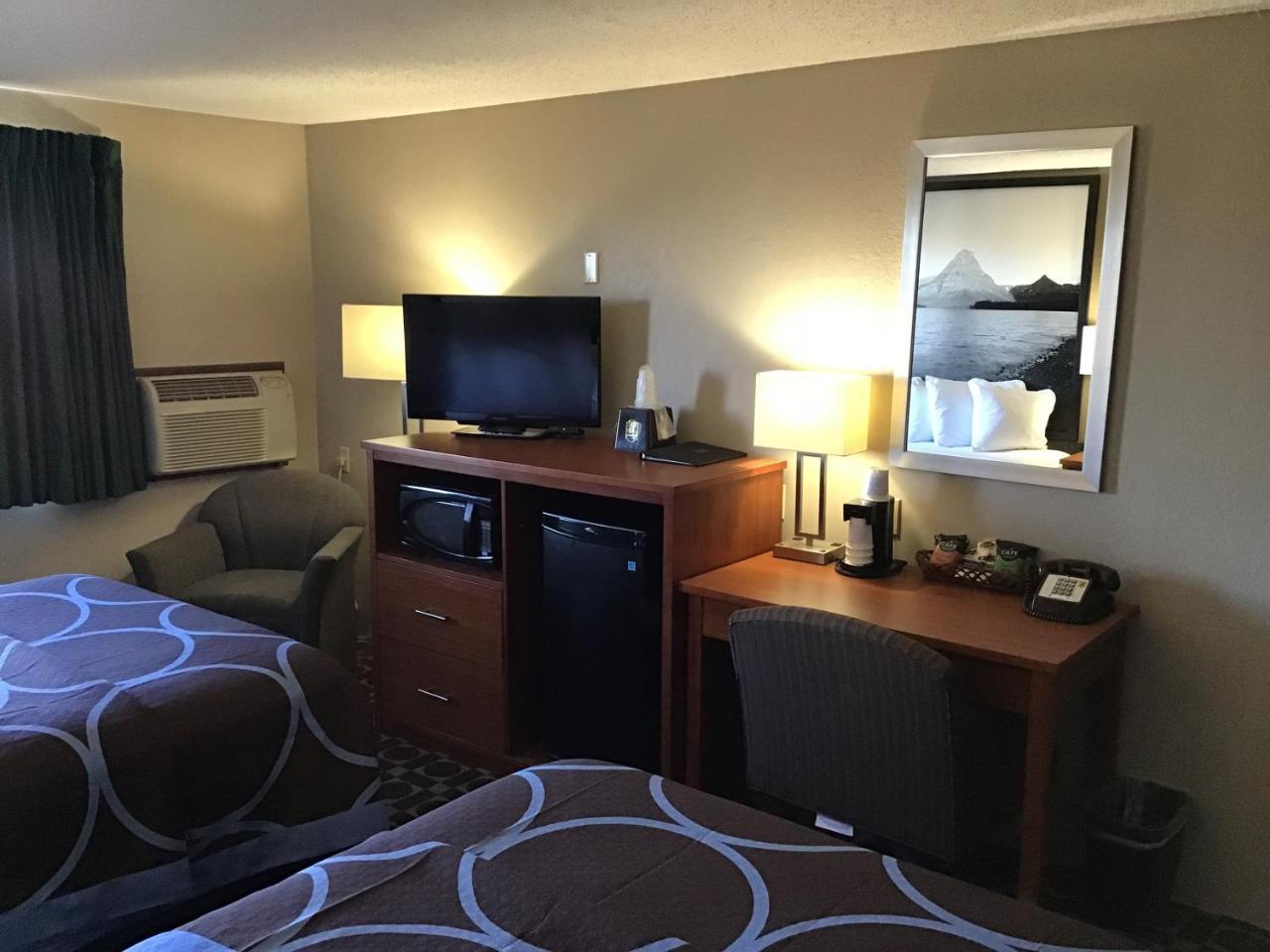 Super 8 By Wyndham Miles City Εξωτερικό φωτογραφία